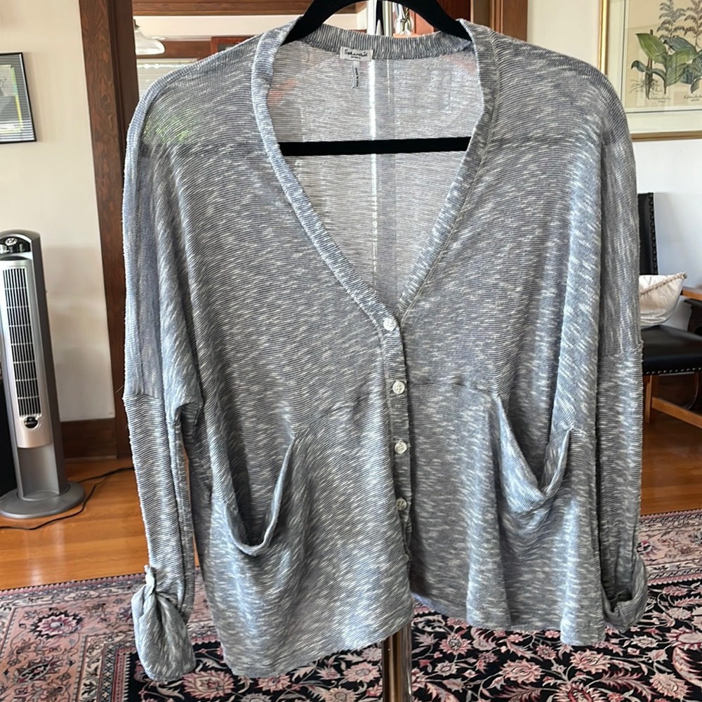 Splendid lose fit space dye gray cardigan with roll up button sleeves.